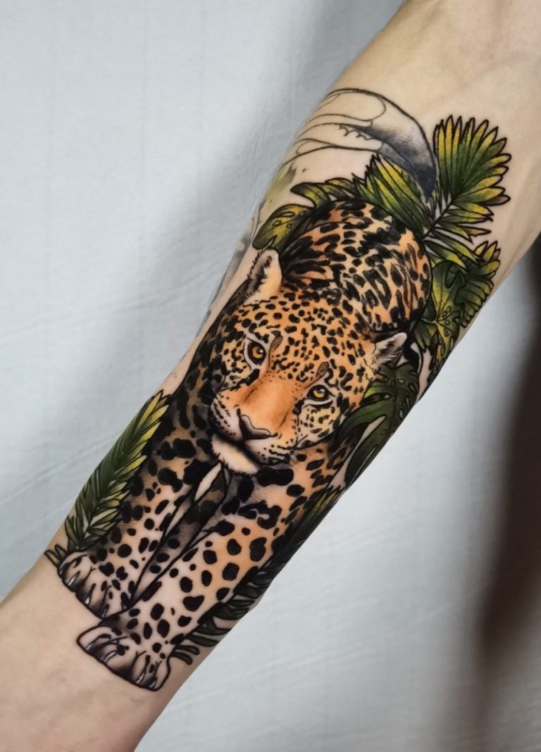 tattoo neo traditionnel félin 